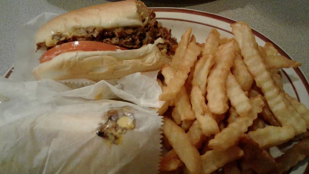 Club Car Cafe | restaurant | 18497 Dunne Ave, Parksley, VA 23421, USA | 7576657822 OR +1 757-665-7822