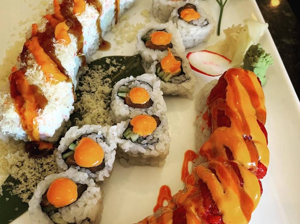 Takara Sushi and Asian Bistro | restaurant | 1335 E Whitestone Blvd T-140, Cedar Park, TX 78613, USA | 5125285449 OR +1 512-528-5449