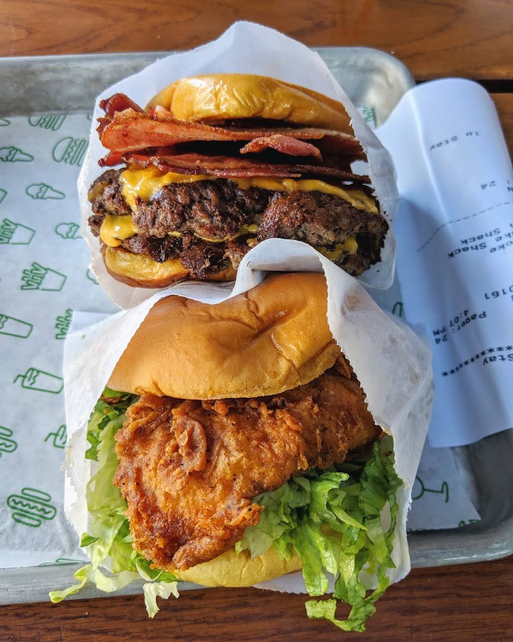 Shake Shack | restaurant | 15030 North Scottsdale Road #180g1a, Scottsdale, AZ 85254, USA | 6023622020 OR +1 602-362-2020