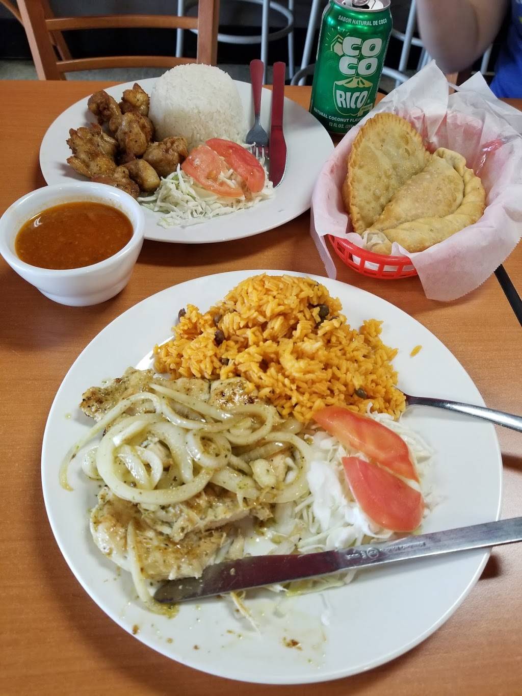 D’Corner | restaurant | 552 W Oglethorpe Hwy #100, Hinesville, GA 31313, USA | 9123321733 OR +1 912-332-1733