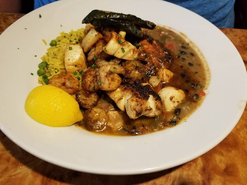 Saltys Pub & Bistro | restaurant | 215 Guideboard Rd, Clifton Park, NY 12065, USA | 5183711120 OR +1 518-371-1120