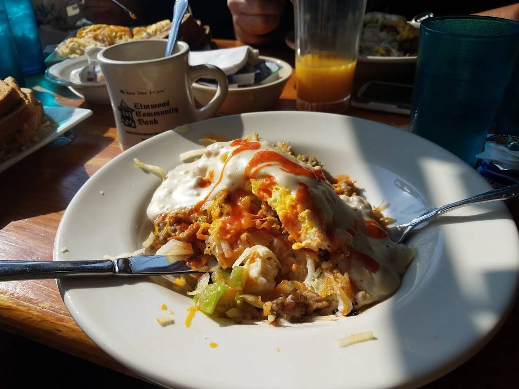 Uptown Cafe | restaurant | 110 N Magnolia St, Elmwood, IL 61529, USA | 3097424500 OR +1 309-742-4500