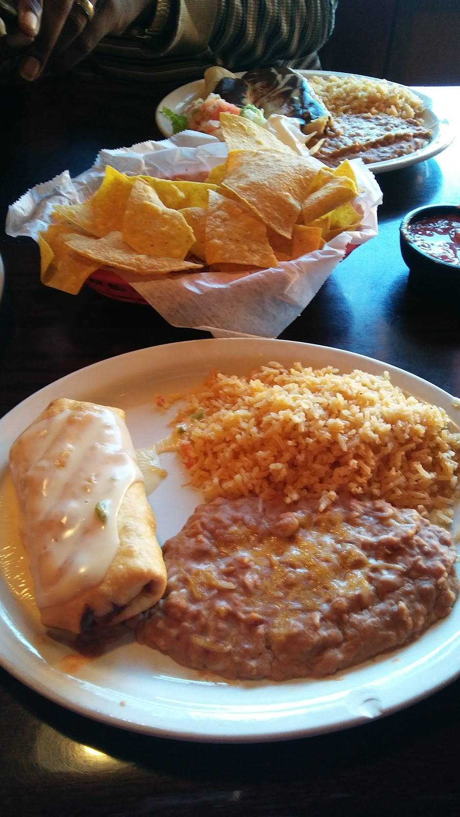 Don Juans Restaurant | restaurant | 12373 San Jose Blvd, Jacksonville, FL 32223, USA | 9042688722 OR +1 904-268-8722