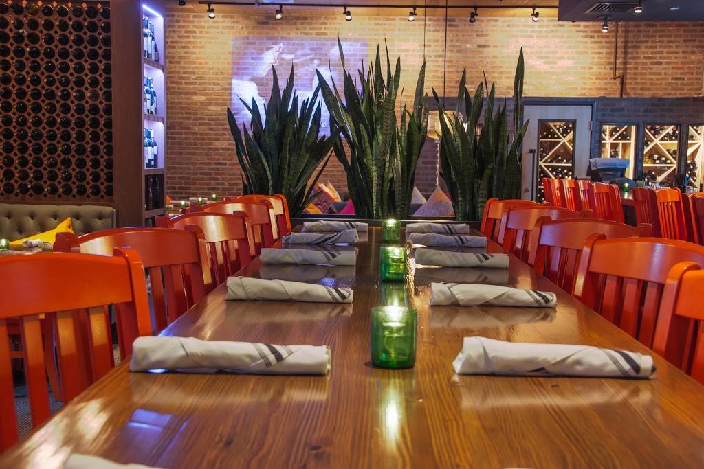 La Bocca Wine Bar & Urban Kitchen | restaurant | 5415 E High St #127, Phoenix, AZ 85054, USA | 4808401799 OR +1 480-840-1799