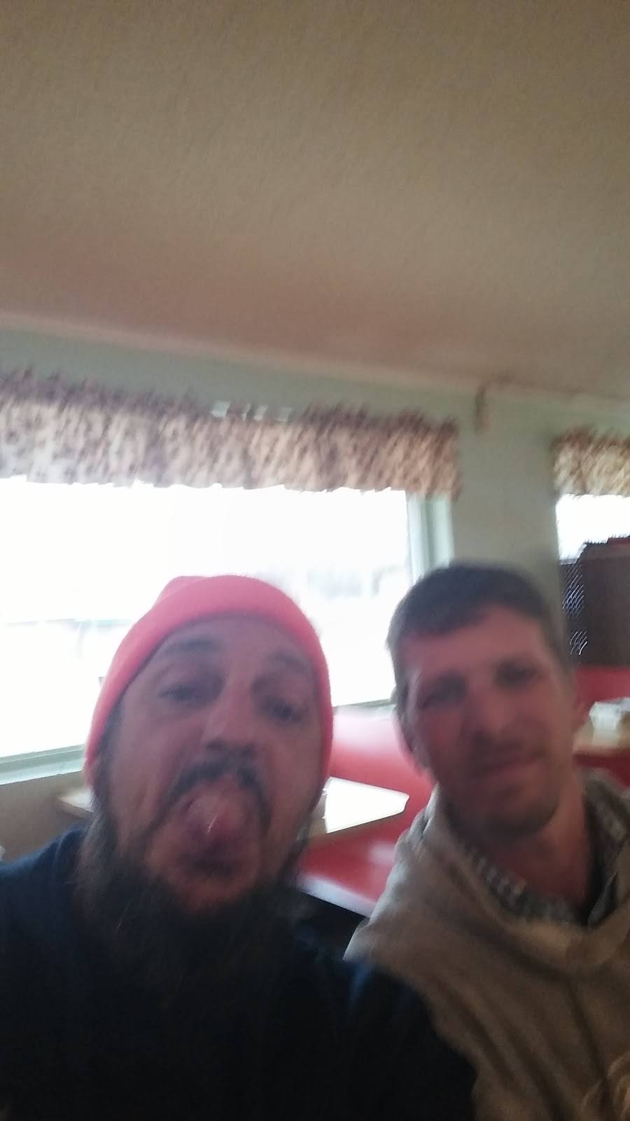 Kats Diner & Market | restaurant | 9155 Old Nashville Hwy, McMinnville, TN 37110, USA | 9319392053 OR +1 931-939-2053