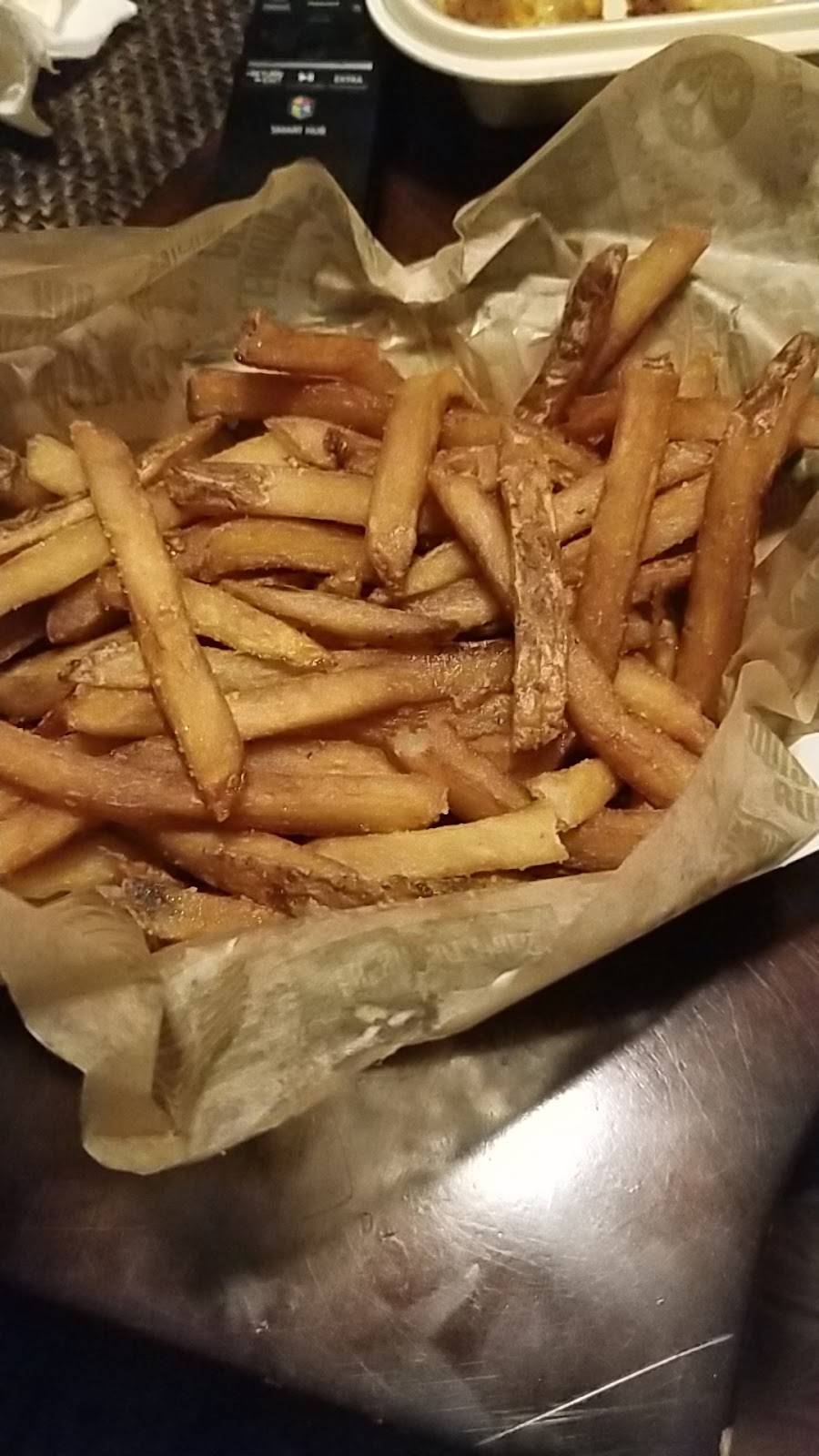 Wingstop | restaurant | 1598 E Highland Ave, San Bernardino, CA 92404, USA | 9092527765 OR +1 909-252-7765