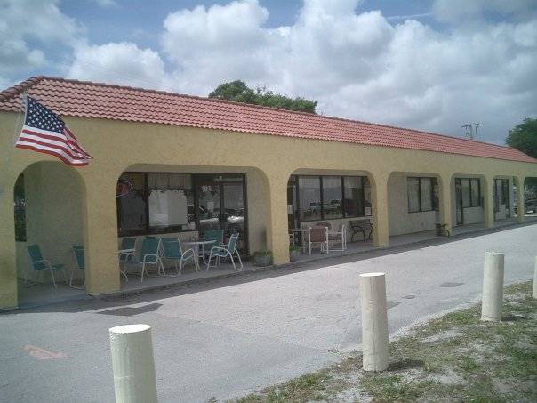 JJ Plum II Cafe | cafe | 4131 US-1, Fort Pierce, FL 34982, USA | 7724688622 OR +1 772-468-8622