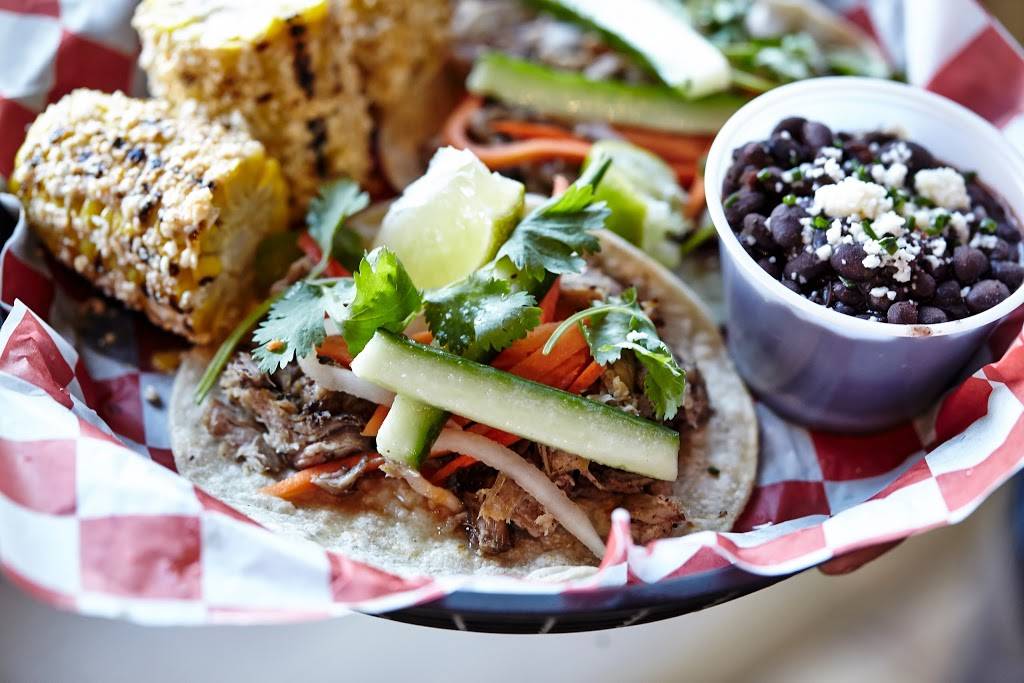 Acme Feed & Seed | restaurant | 101 Broadway, Nashville, TN 37201, USA | 6159150888 OR +1 615-915-0888