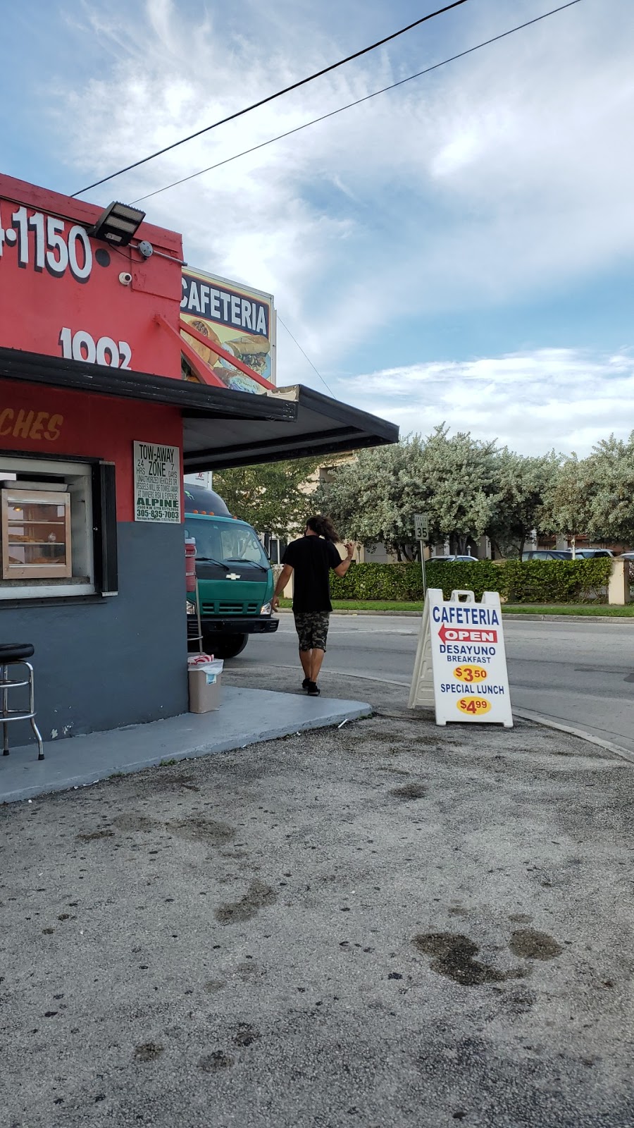 La Deliciosa Cafeteria | restaurant | 1002 E 24th St, Hialeah, FL 33013, USA | 7862341150 OR +1 786-234-1150