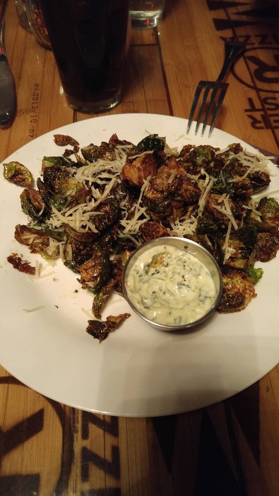 Riverwest Pizza | restaurant | 53212, 930 E Wright St, Milwaukee, WI 53212, USA | 4142699703 OR +1 414-269-9703