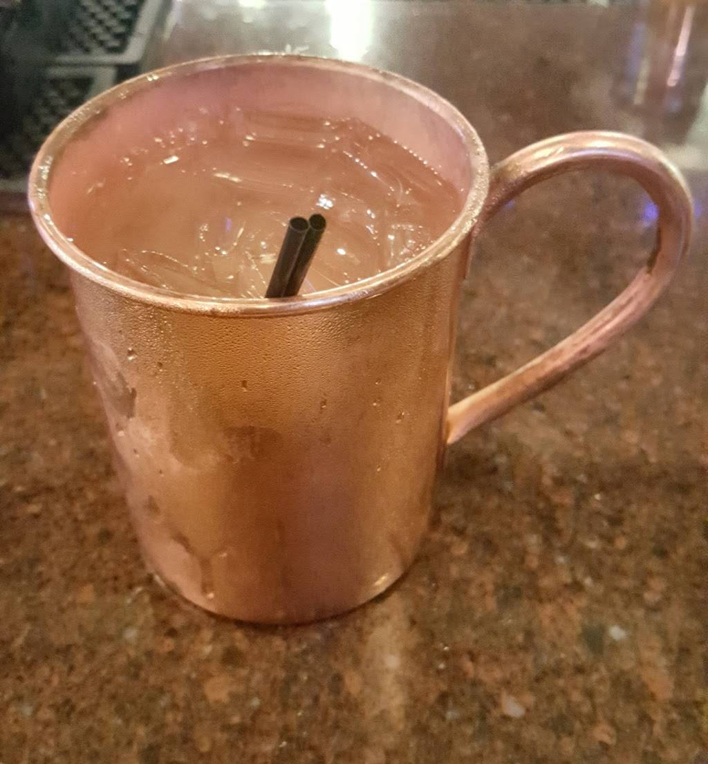 Quintons Bar & Deli | restaurant | 215 E Washington St, Iowa City, IA 52240, USA | 3193547074 OR +1 319-354-7074