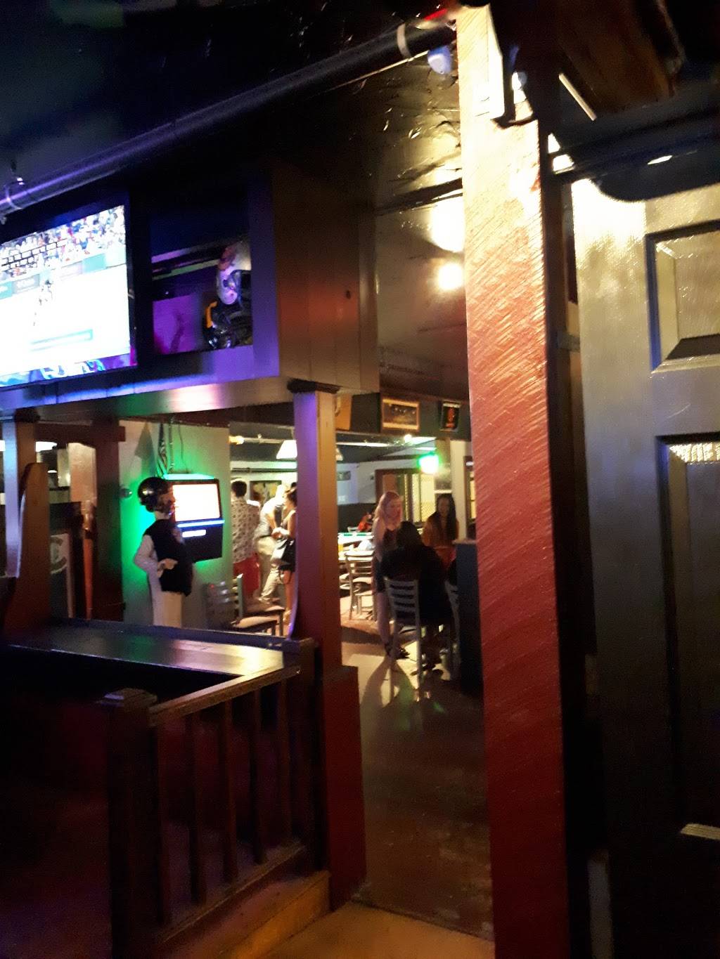 TJs Bar and Grille | restaurant | 4 Bridge Approach St, Buzzards Bay, MA 02532, USA | 5087592333 OR +1 508-759-2333