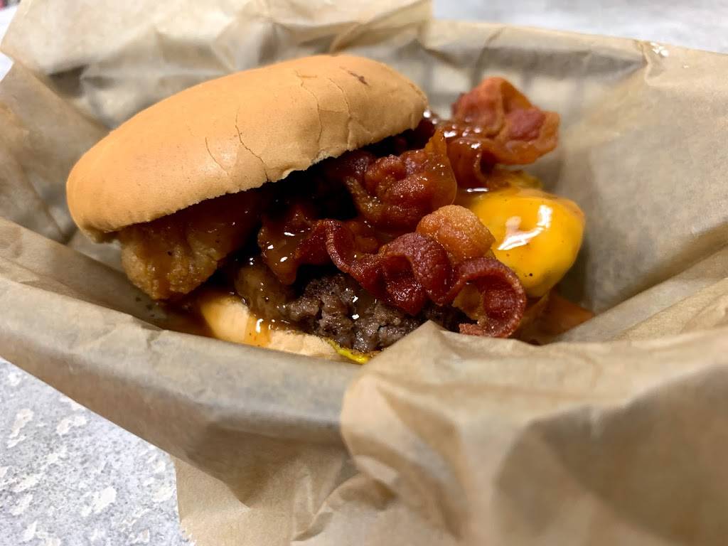 Hwy 55 Burgers Shakes & Fries | restaurant | 686 W Corbett Ave, Swansboro, NC 28584, USA | 9103250300 OR +1 910-325-0300