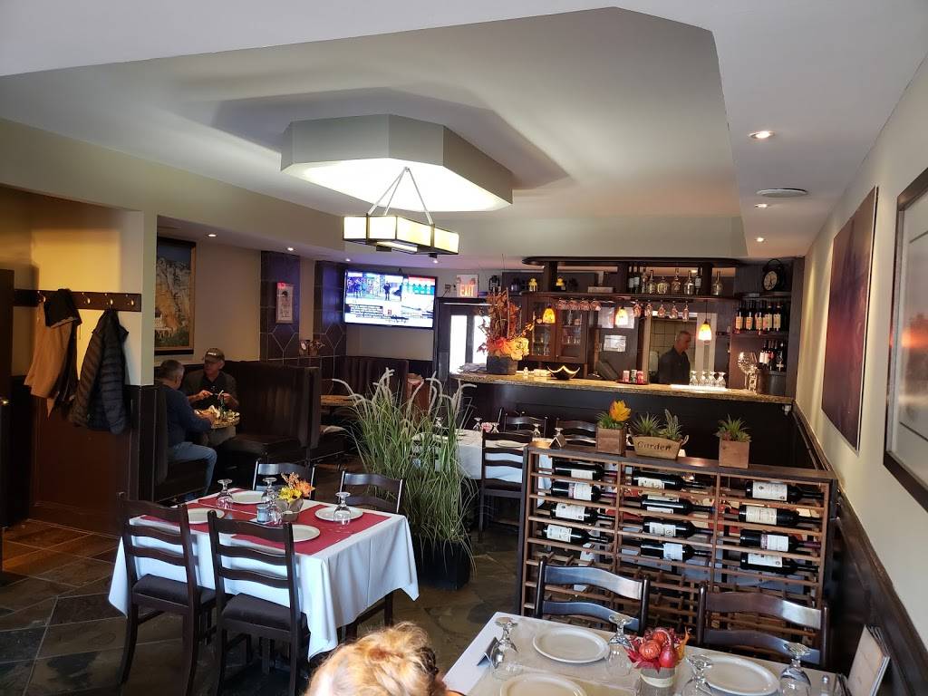 Three Brothers Restaurant | restaurant | 657 The Queensway, Etobicoke, ON M8Y 1K8, Canada | 4162538809 OR +1 416-253-8809