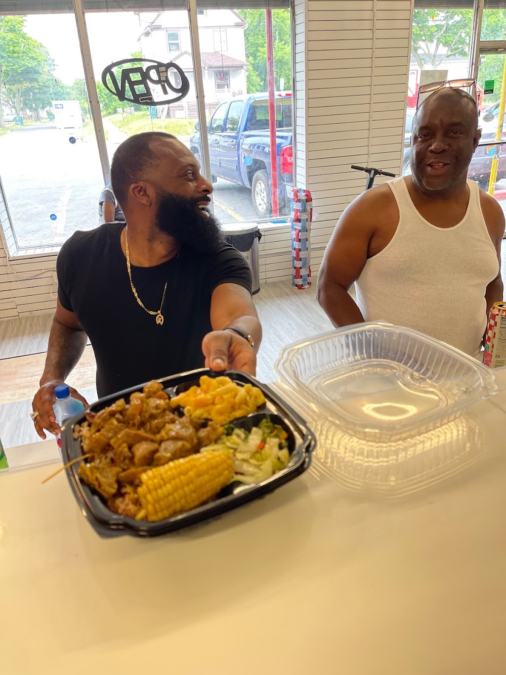 Hudson Super Hot Caribbean | restaurant | 904 Hudson Ave, Rochester, NY 14621, USA | 5854718267 OR +1 585-471-8267