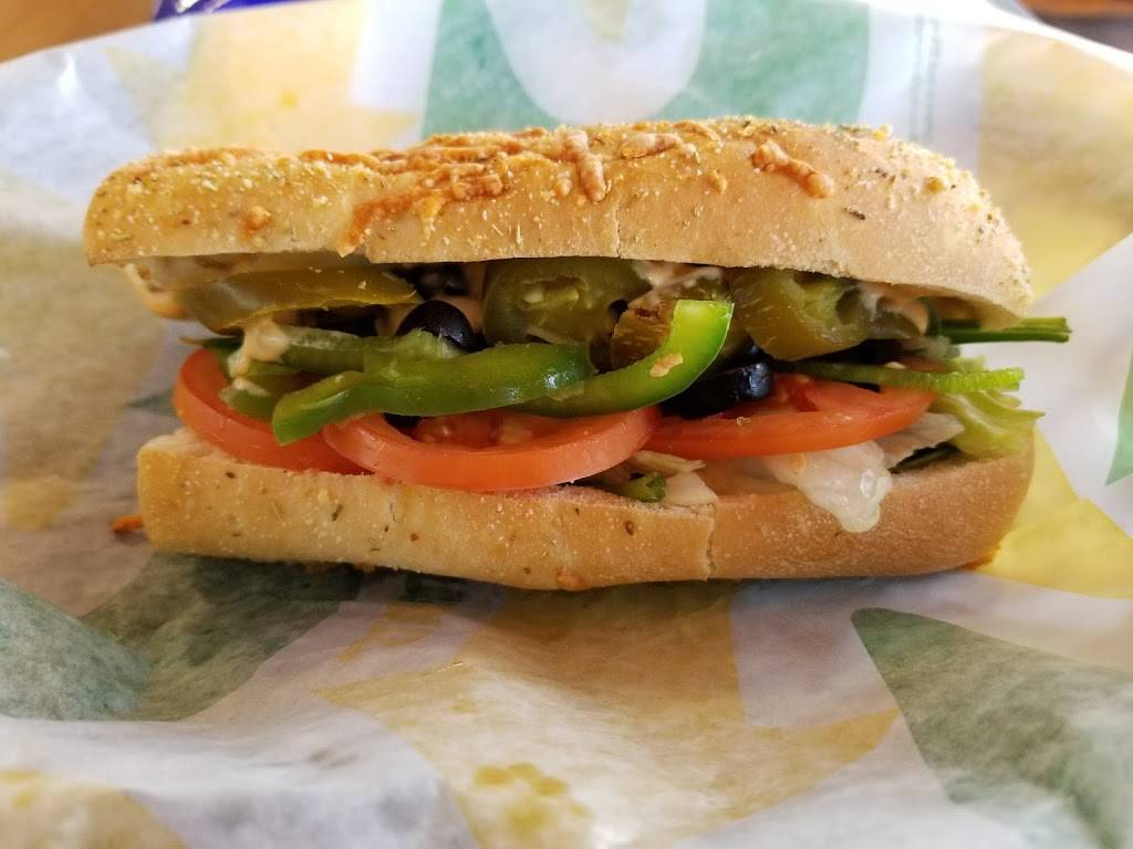 Subway Restaurants | restaurant | 325 W Southern Ave, Mesa, AZ 85210, USA | 4807337004 OR +1 480-733-7004