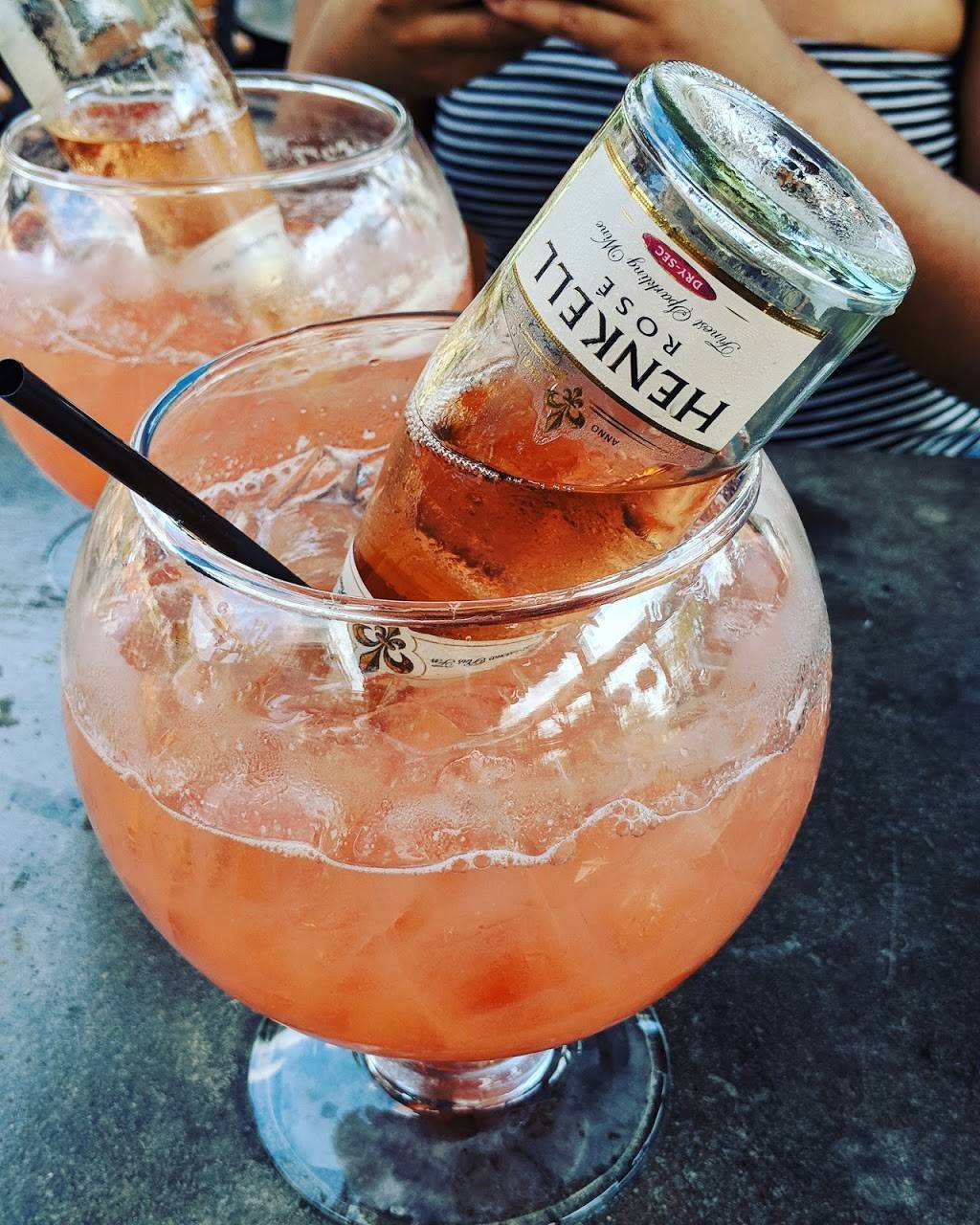 Jack Astors Bar & Grill | restaurant | 219 Rathburn Rd W, Mississauga, ON L5B 4C1, Canada | 9055664662 OR +1 905-566-4662