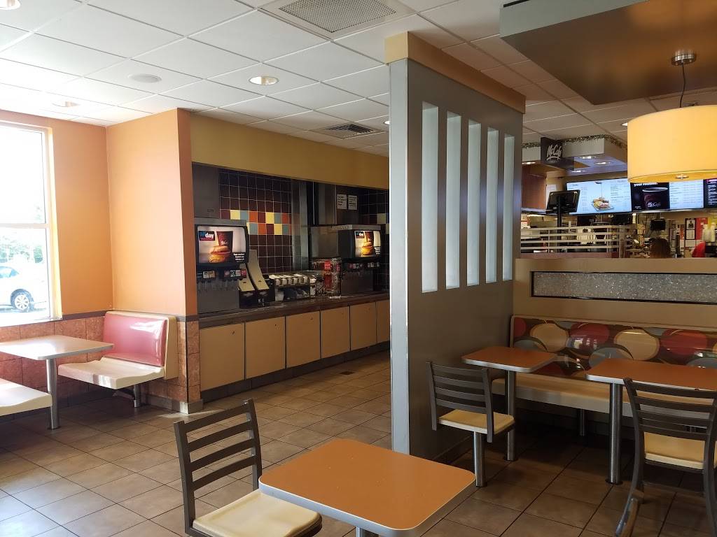 McDonalds | cafe | 2880 NE 8th St, Homestead, FL 33033, USA | 3052429774 OR +1 305-242-9774