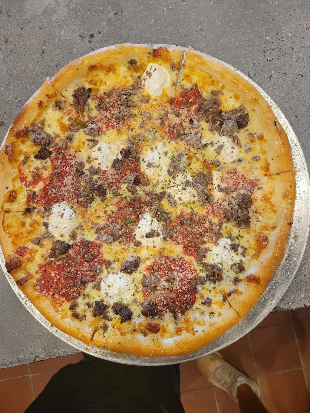 Jozeppis Pizza | restaurant | 126 W Fletcher Ave, Tampa, FL 33612, USA | 8134665782 OR +1 813-466-5782