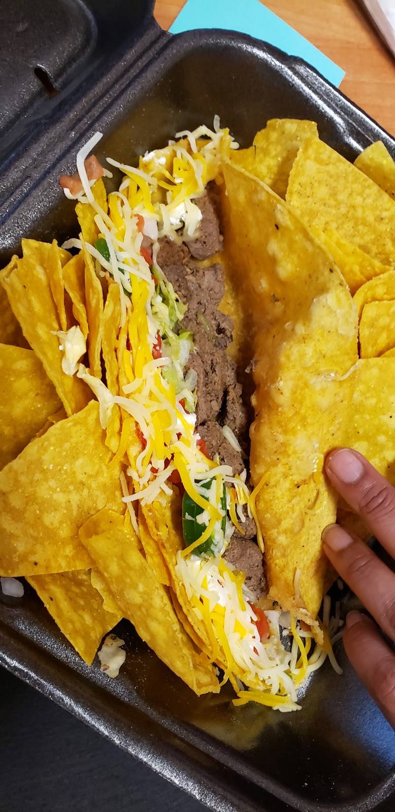 Tijuana Flats | restaurant | 1024 Avalon Park North Boulevard #108, Orlando, FL 32828, USA | 4073730372 OR +1 407-373-0372