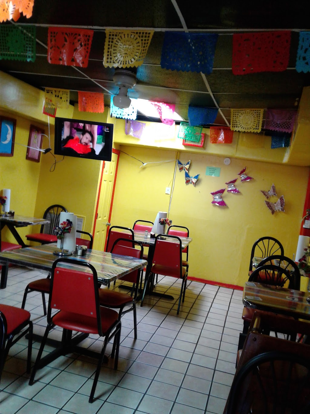 Taco Mais | restaurant | 2620 N Arkansas Ave, Laredo, TX 78043, USA | 9565684094 OR +1 956-568-4094