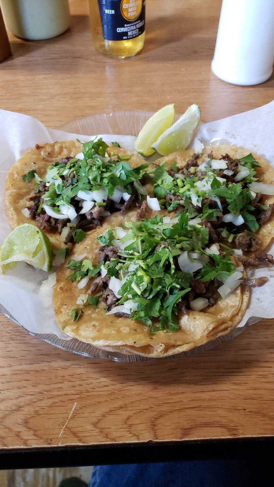 Tienda Y Taqueria La Preferida | restaurant | 132 W Main St, Whitewater, WI 53190, USA | 2624736558 OR +1 262-473-6558