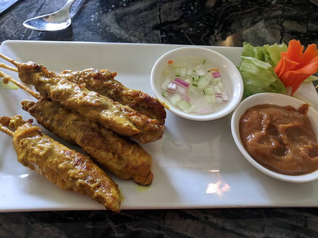 Whoopi Thai cuisine | meal delivery | 2449 Black Rock Turnpike, Fairfield, CT 06825, USA | 2034294956 OR +1 203-429-4956