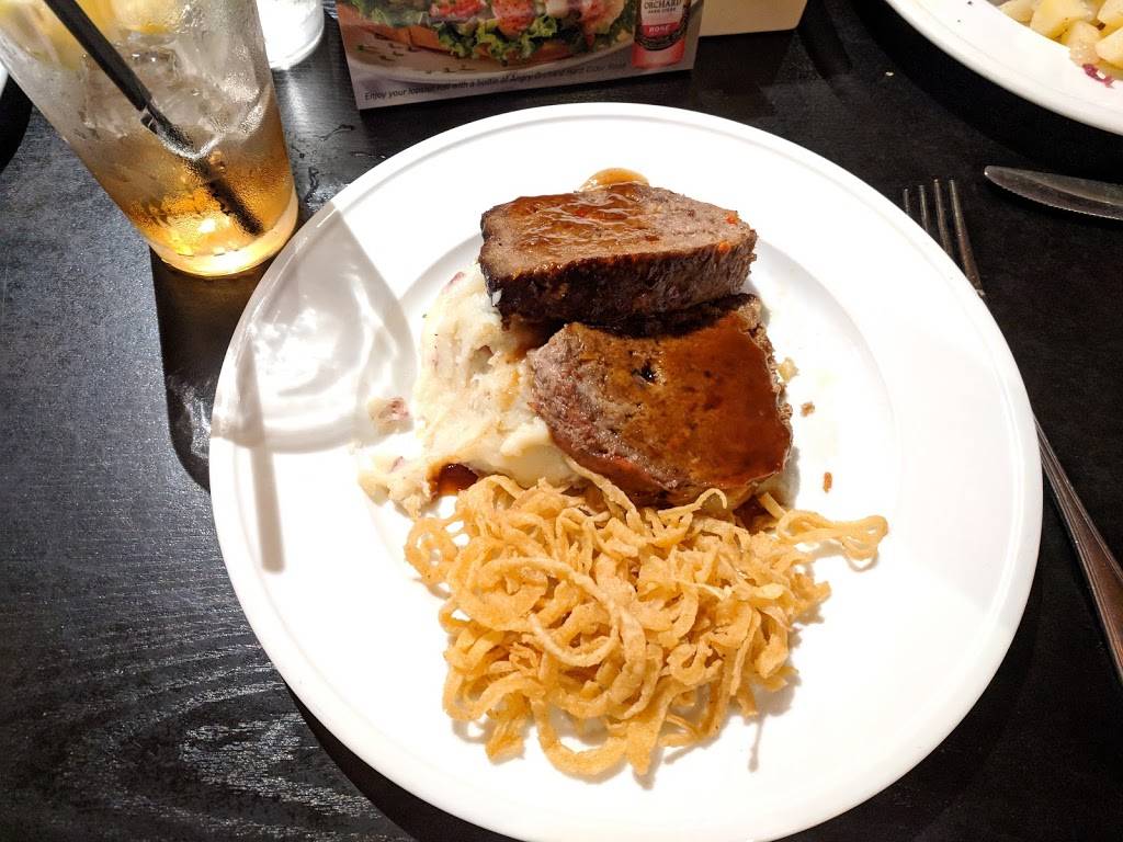 Charlie Browns Fresh Grill | restaurant | 111 N Broad St, Woodbury, NJ 08096, USA | 8568538505 OR +1 856-853-8505