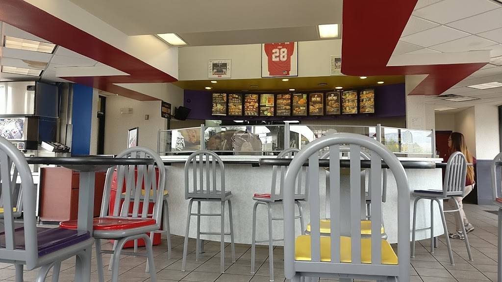 Taco Bell | meal takeaway | 2901 Monte Vista Blvd NE, Albuquerque, NM 87106, USA | 5052654347 OR +1 505-265-4347