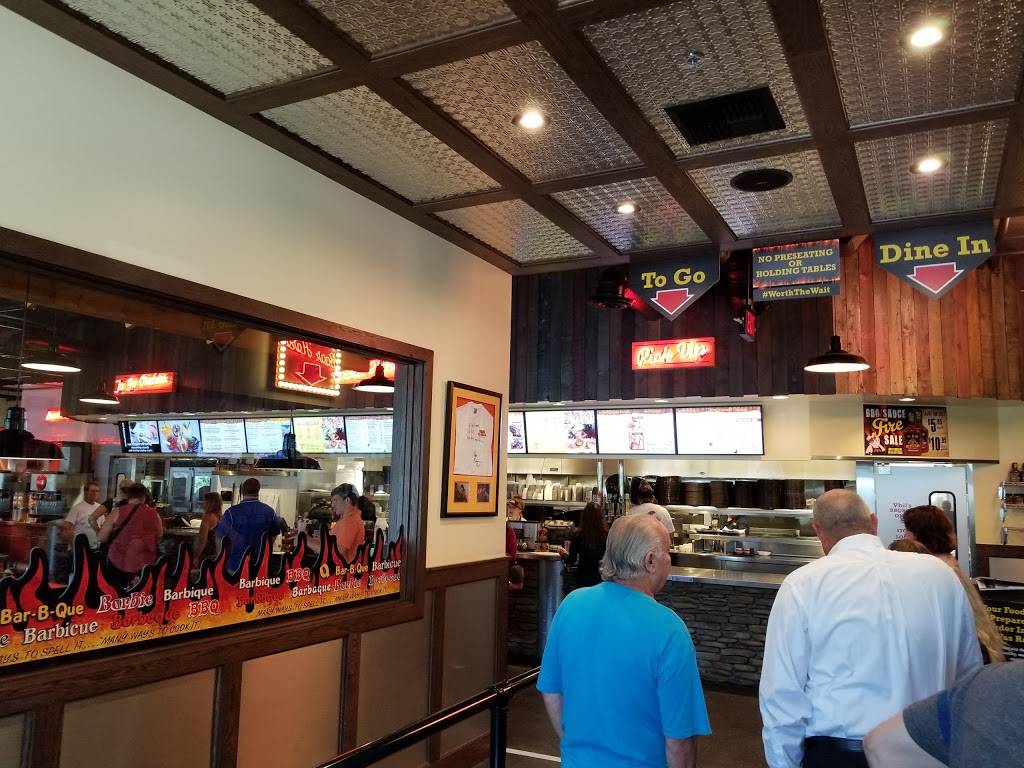 Phils BBQ | restaurant | 17051 W Bernardo Dr, San Diego, CA 92127, USA | 8583126161 OR +1 858-312-6161