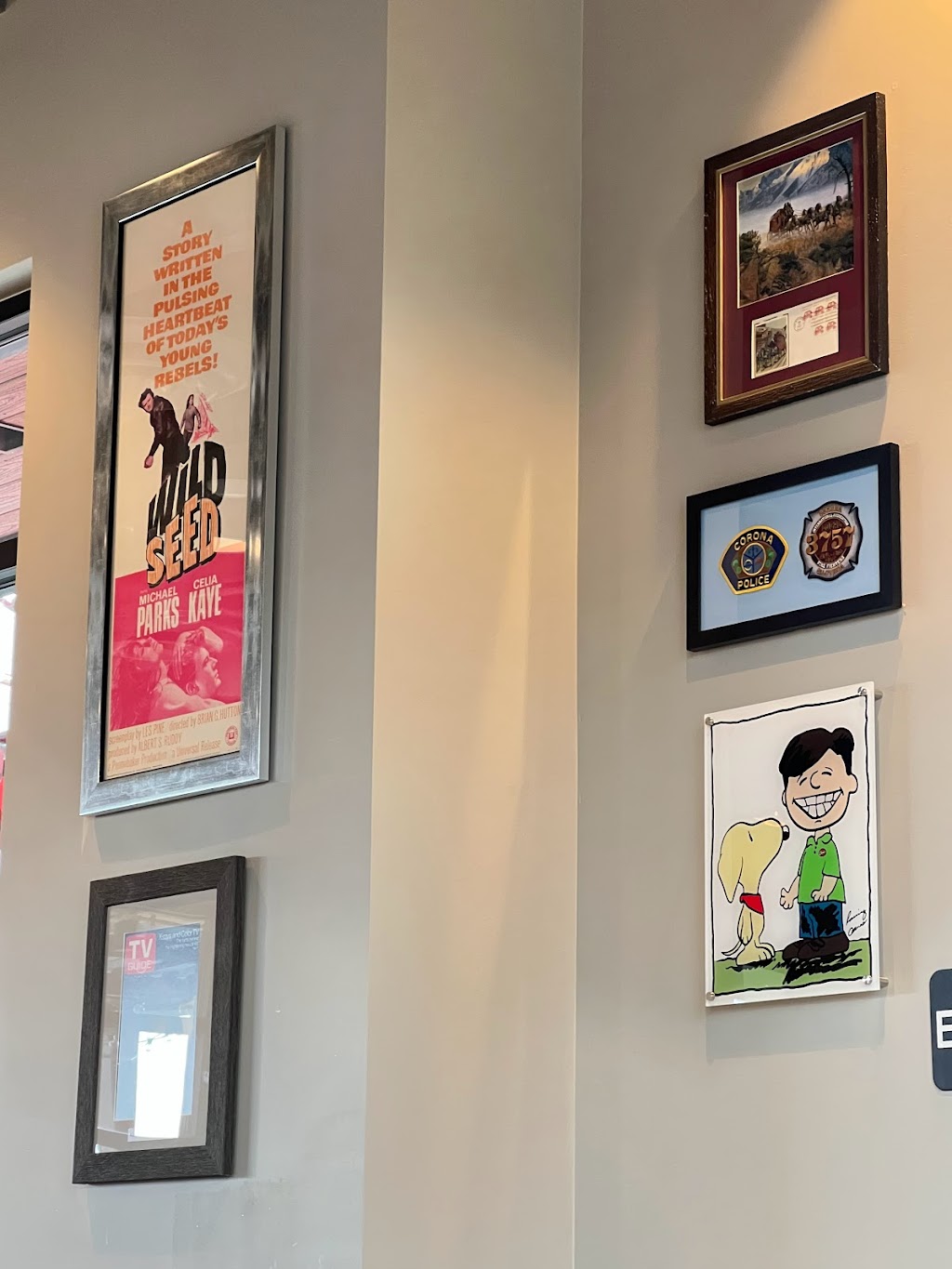 Raising Canes Chicken Fingers | meal takeaway | 840 N Main St, Corona, CA 92878, USA | 9514844932 OR +1 951-484-4932