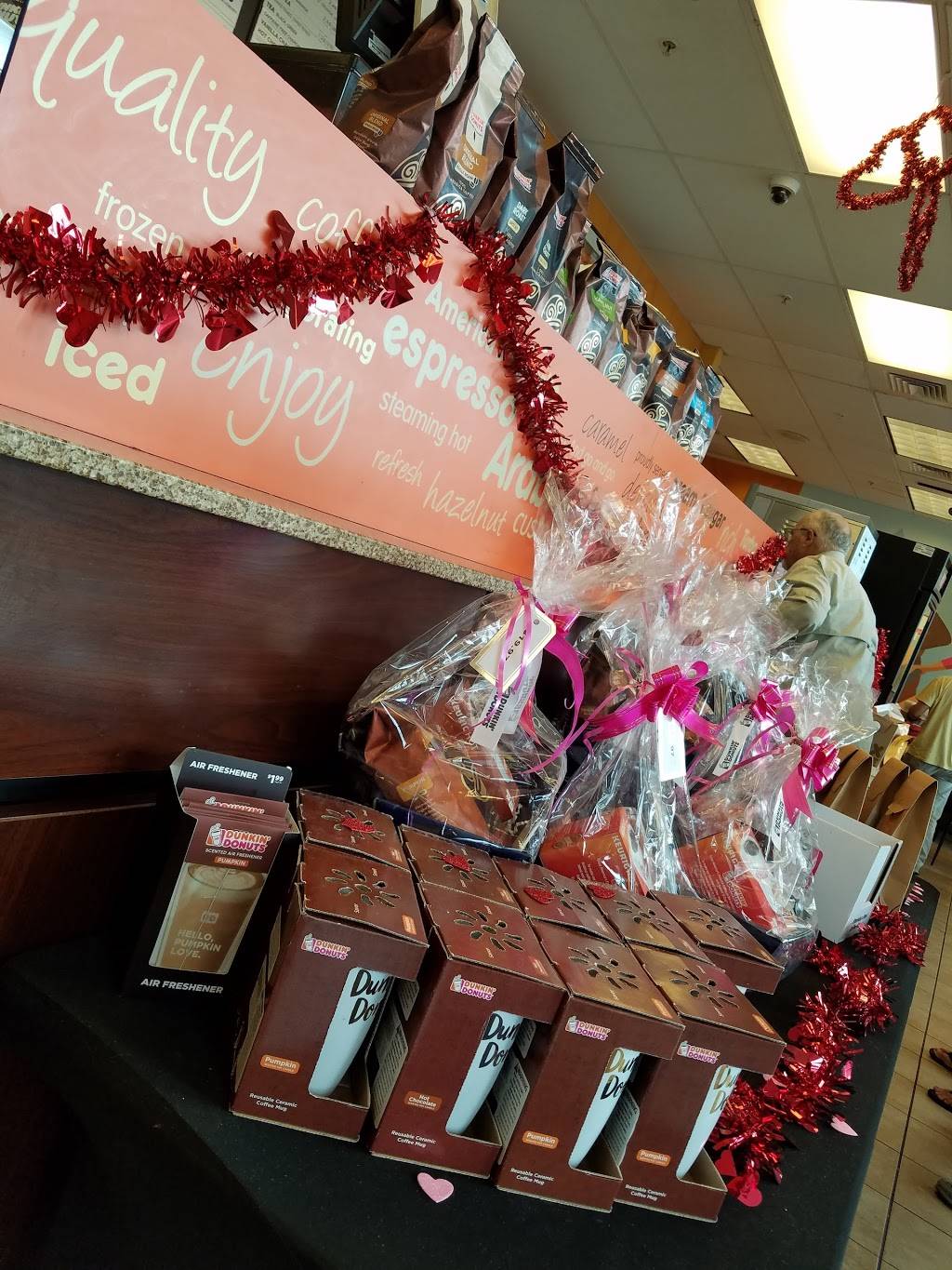 Dunkin | bakery | 8291 Dani Dr, Fort Myers, FL 33966, USA | 2399319850 OR +1 239-931-9850