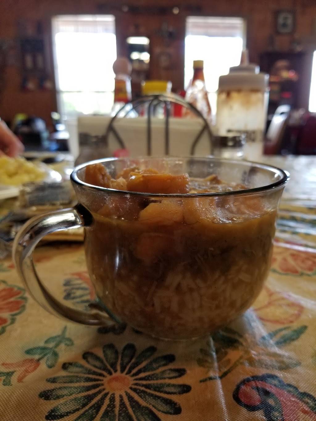 Twisted 6 BBQ & Country Eats | restaurant | 1621 S Main, Calvert, TX 77837, USA | 9793642227 OR +1 979-364-2227