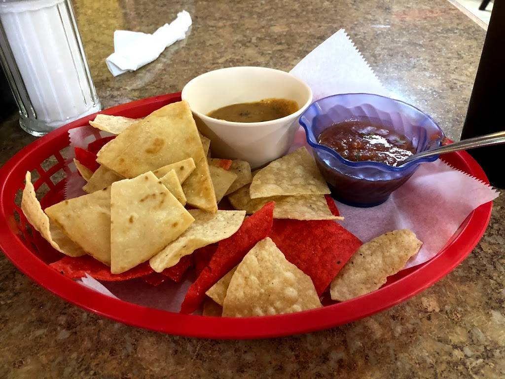 Restaurant El Charro | restaurant | 1011 W Front St, Alice, TX 78332, USA | 3616611409 OR +1 361-661-1409