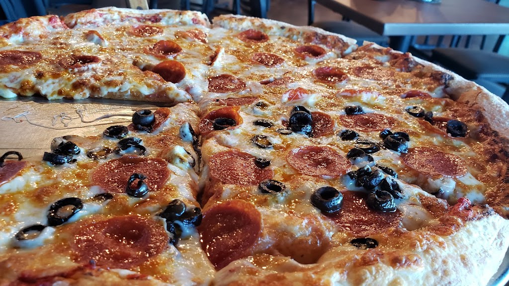 Chichos Pizza 11th Street | restaurant | 1011 Atlantic Ave, Virginia Beach, VA 23451, USA | 7573218354 OR +1 757-321-8354