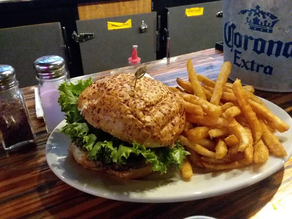 Stadiums Sports Bar | restaurant | 16065 SE McLoughlin Blvd, Oak Grove, OR 97267, USA | 5033058410 OR +1 503-305-8410