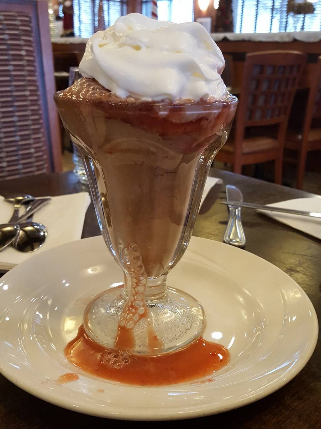 Alexs of Rochester Family Dining | restaurant | 3178 S Rochester Rd, Rochester Hills, MI 48307, USA | 2488522288 OR +1 248-852-2288