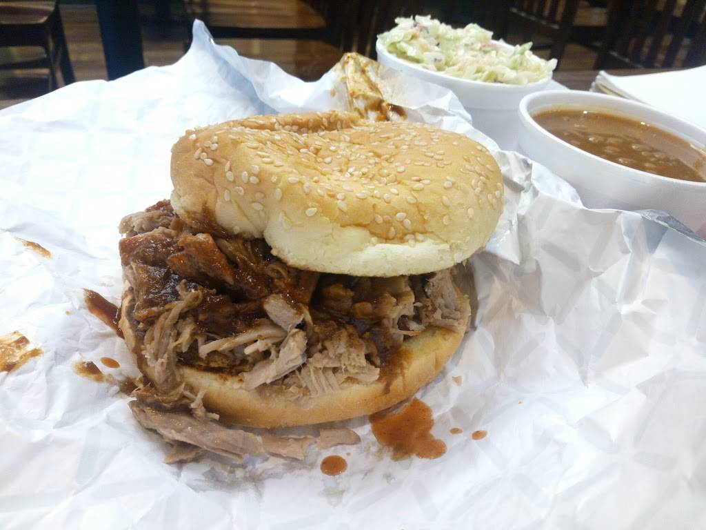 3 Pigs Bar B-Q | restaurant | 1048 116th Ave NE #150, Bellevue, WA 98004, USA | 4254530888 OR +1 425-453-0888