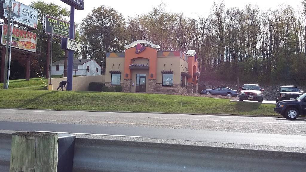 Taco Bell | meal takeaway | 15924 OH-170, Calcutta, OH 43920, USA | 3303852355 OR +1 330-385-2355