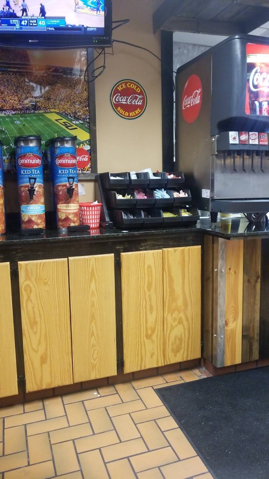 Po-Boy Express | restaurant | 641 S Range Ave, Denham Springs, LA 70726, USA | 2256675494 OR +1 225-667-5494