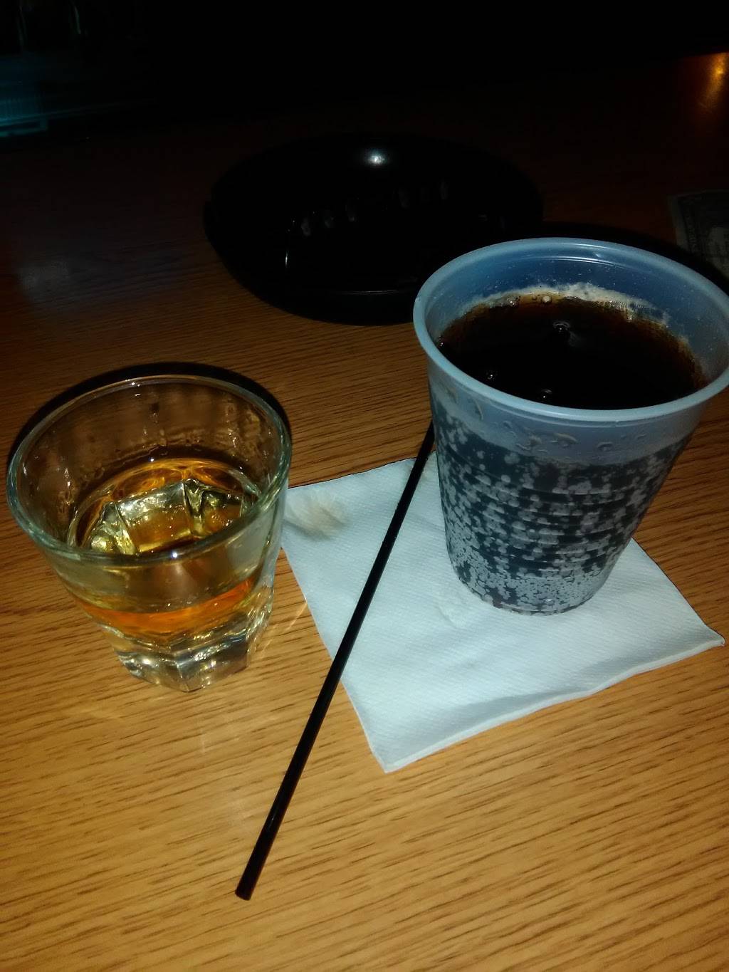 Doc Hollidays Bar & Grill | restaurant | 7425 Schultz Rd, Erie, PA 16509, USA | 8148683627 OR +1 814-868-3627