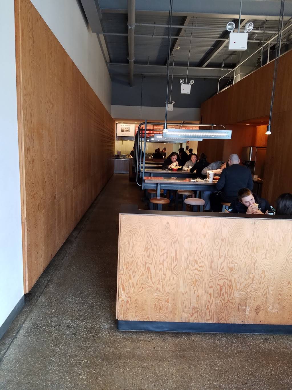 Chipotle Mexican Grill | restaurant | 528 Jericho Turnpike Ste A, Mineola, NY 11501, USA | 5162940709 OR +1 516-294-0709