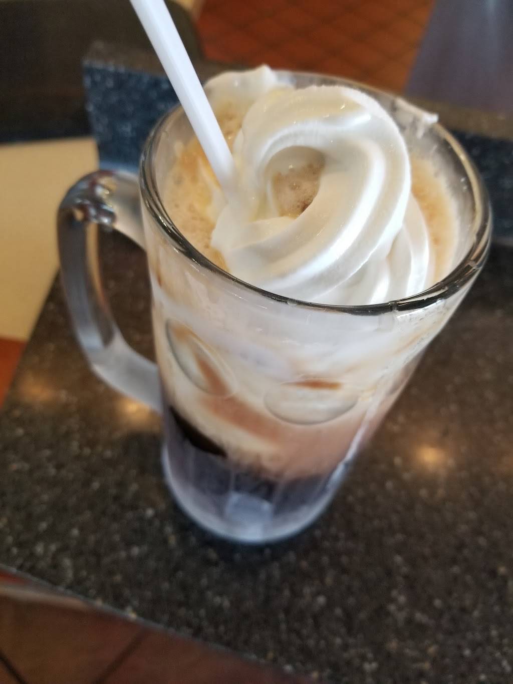 Long John Silvers | restaurant | 32 Patrick Henry Way, Charles Town, WV 25414, USA | 3047253069 OR +1 304-725-3069