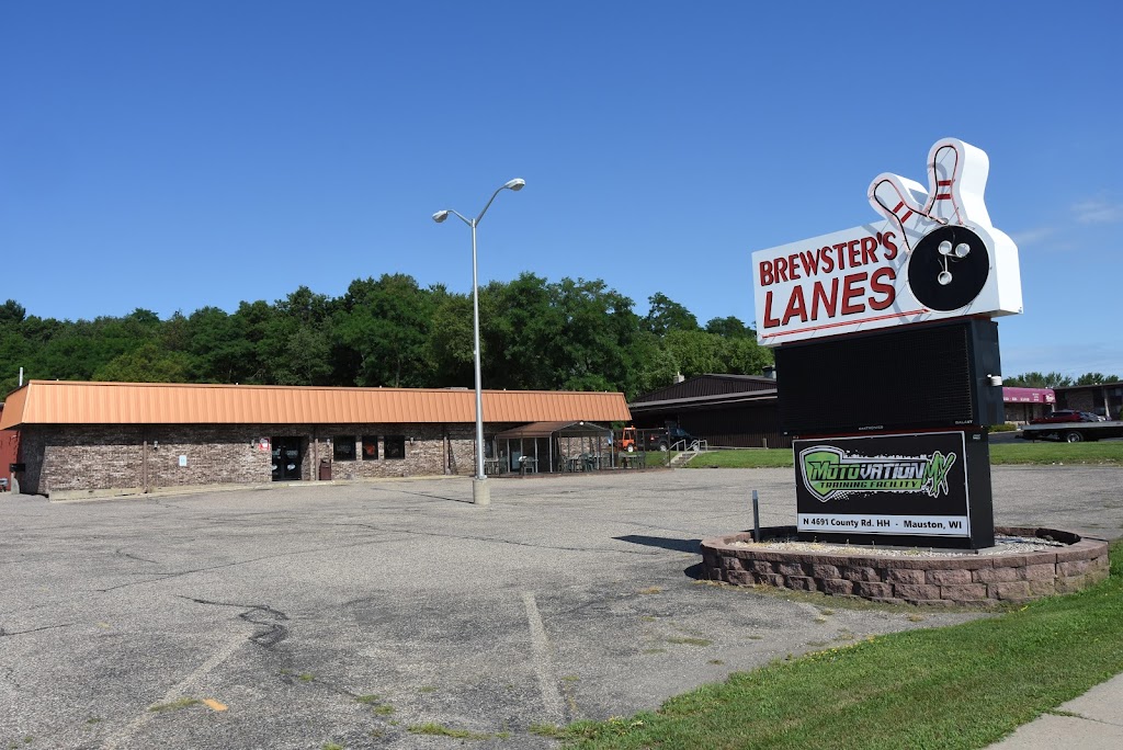 Brewsters Lanes | restaurant | 121 Co Rd H, Reedsburg, WI 53959, USA | 6085242276 OR +1 608-524-2276