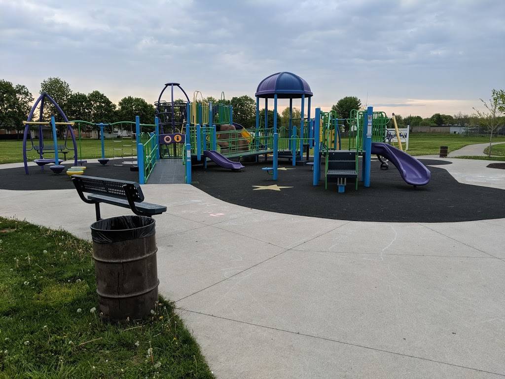 Remington Booster Pool | restaurant | 701 Edinborough St, Windsor, ON N8X 5E9, Canada | 5192556465 OR +1 519-255-6465