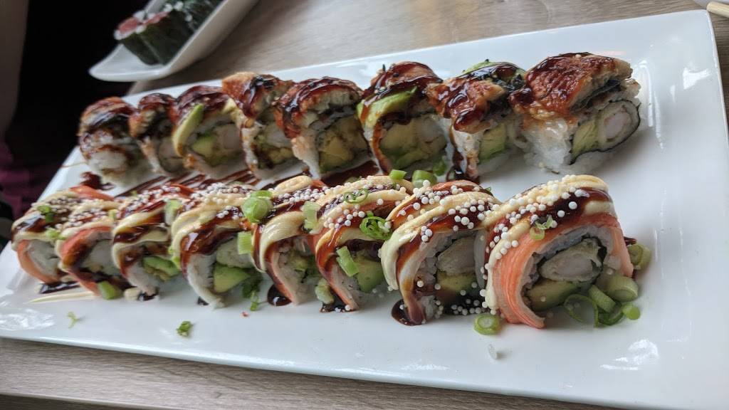 Sushi Rock | restaurant | 1900 Clarendon Blvd, Arlington, VA 22201, USA | 5713128027 OR +1 571-312-8027