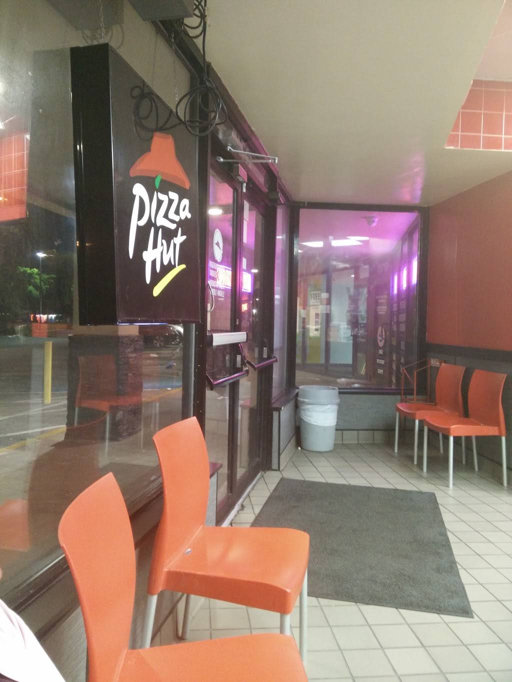 Pizza Hut | meal takeaway | 13715 NW 7th Ave, Miami, FL 33168, USA | 3056886363 OR +1 305-688-6363