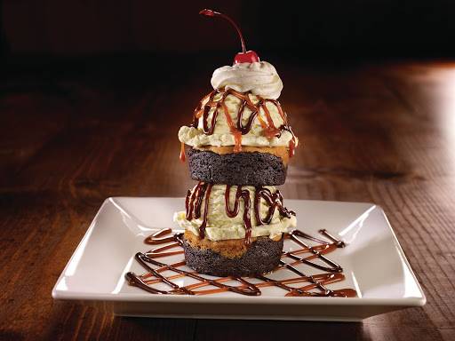 Dave & Busters | restaurant | 25735 1st St, Westlake, OH 44145, USA | 4408921415 OR +1 440-892-1415