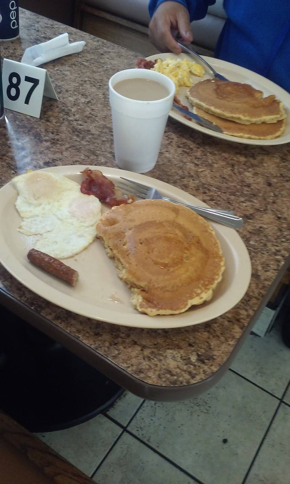 Gus Jr. #3 | restaurant | 695 E Base Line St, San Bernardino, CA 92410, USA | 9093841315 OR +1 909-384-1315