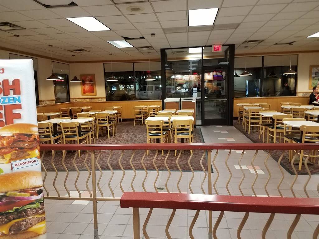 Wendys | restaurant | 18577 Nw, NE Eider Ct, Beaverton, OR 97006, USA | 5036902765 OR +1 503-690-2765